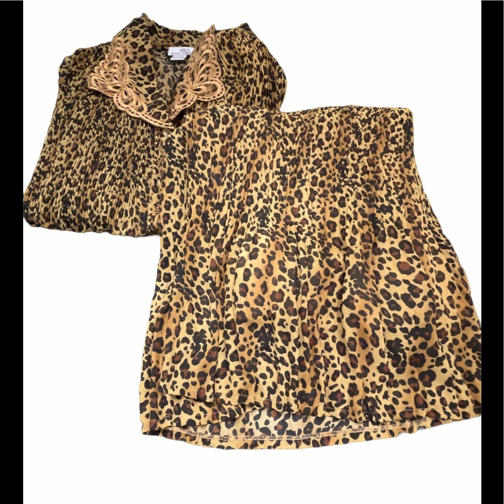 Women’s plus size 2 Piece leopard print outfit